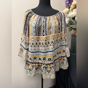Democracy Boho Chic Patterned Tunic Top W/Bell Sleeves Ruffle Hem size L
